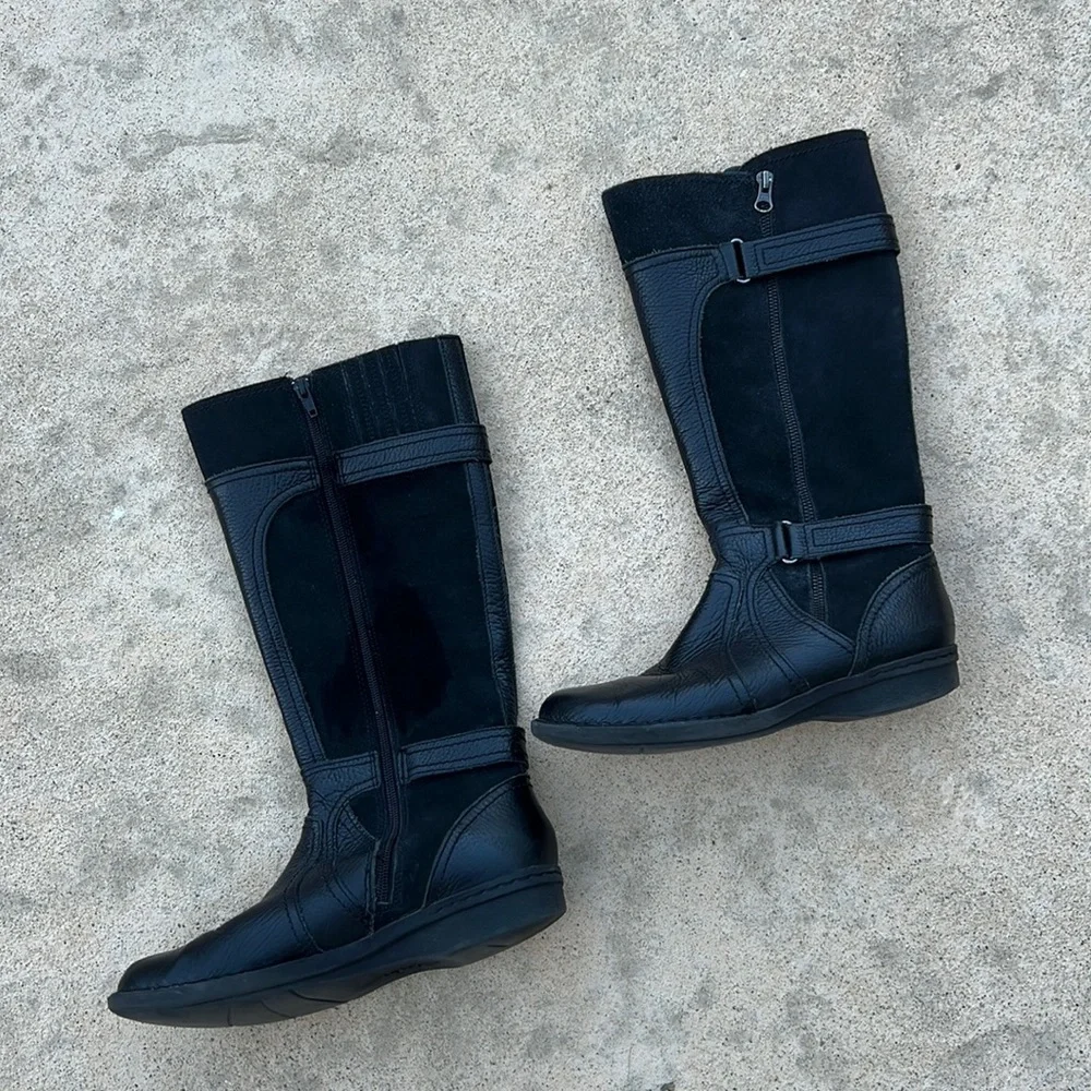 Clarks  Whistle Whey Black Zip up Boot Women's Size 8.5